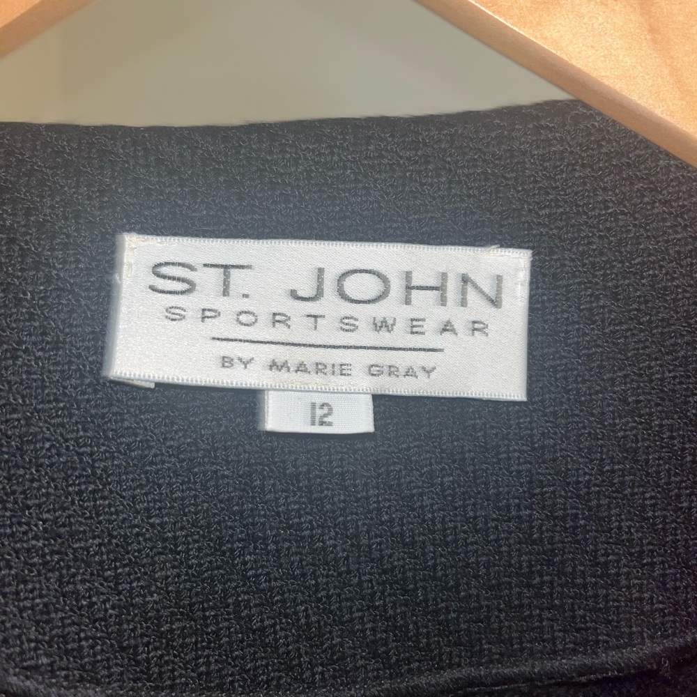 ST JOHNS  women’s Red and Black Cardigan with Gold buttons. Women’s Size 12